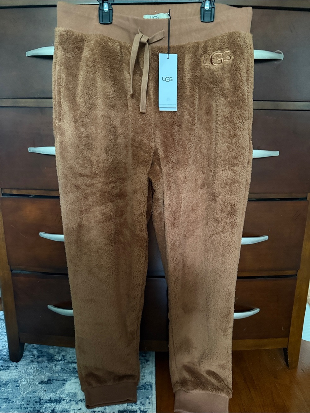 UGG Men's Plush Fleece Joggers — Chestnut Brown